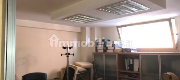 5 rooms Office in Genoa, Italy No. 100798 25