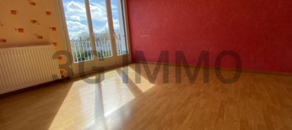 2 bedrooms Apartment in Nevers, France No. 340186 3