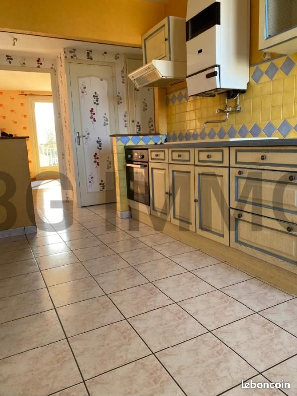 2 bedrooms Apartment in Nevers, France No. 340186