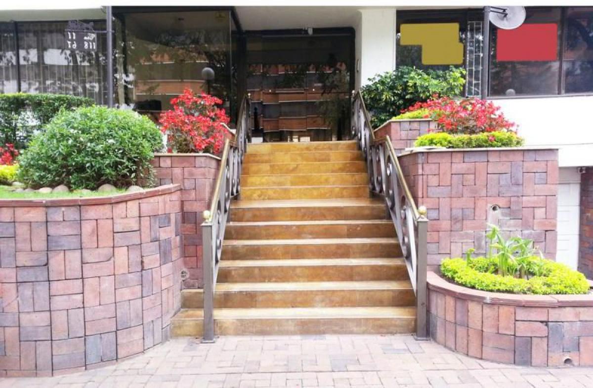 2 bedrooms House in Bogota, Colombia No. 12892