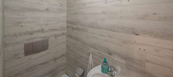 4 rooms Apartment in Reutlingen, Germany No. 85721 10