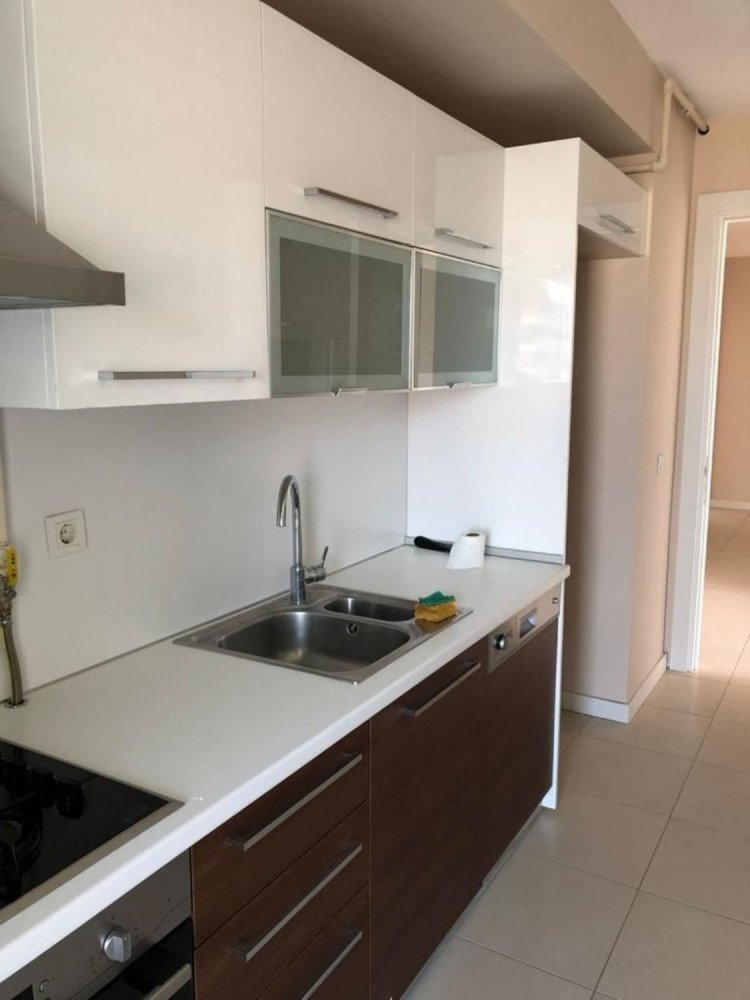 Apartment 3+1 in Istanbul, Turkey No. 23716