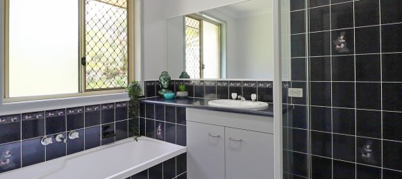 4 chambres Ferme à Morayfield, Australia No. 465 17