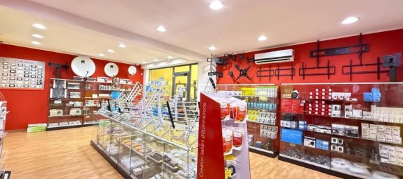 400m² Commercial property in Palermo, Italy No. 361337 11