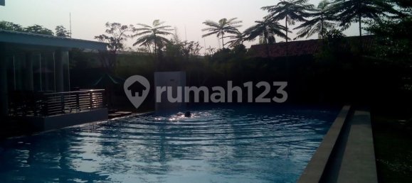 5 bedrooms House in Cipondoh, Indonesia No. 2569 5