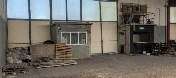 1810m² Warehouse in Modena, Italy No. 227175 13