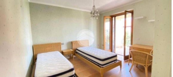 2 bedrooms Villa in Marano di Napoli, Italy No. 357709 10