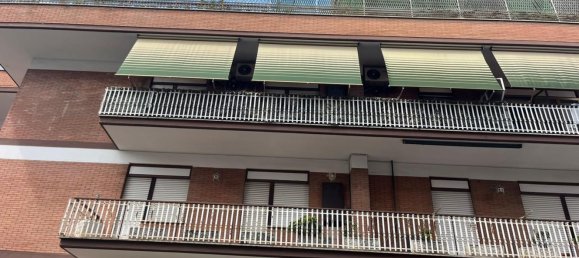 3 bedrooms Apartment in Rome, Italy No. 365251 2