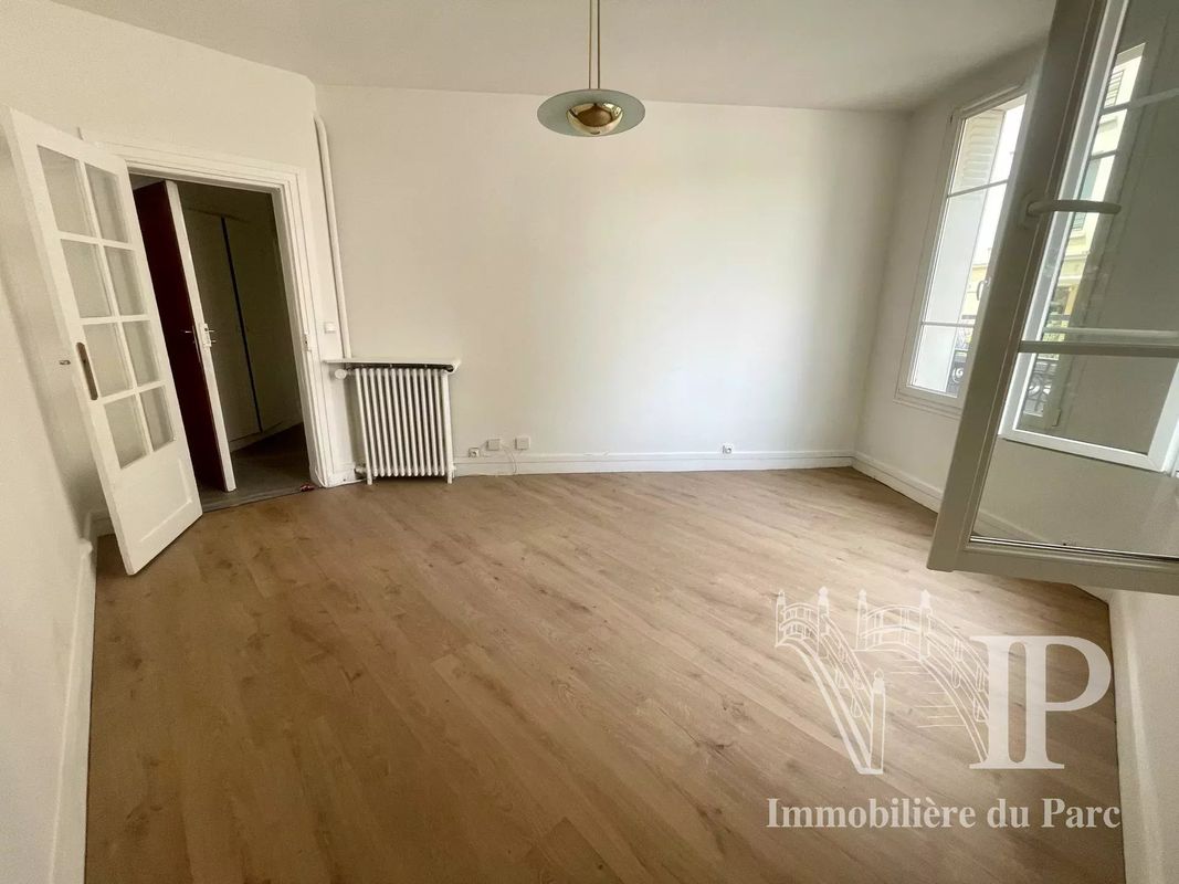 1 bedroom Apartment in Le Vesinet, France No. 182389
