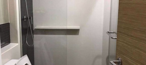 2 bedrooms Condo in Khlong Toei, Thailand No. 9680 10