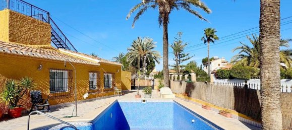 4 bedrooms Villa in Alicante, Spain No. 176033 8