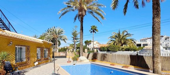 4 bedrooms Villa in Alicante, Spain No. 176033 12
