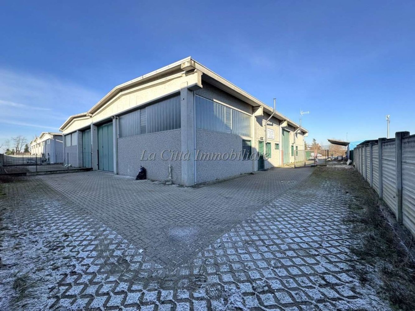 Склад 248м² в Кальтиньяга, Италия № 11397