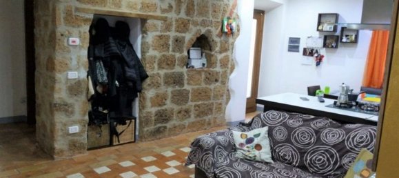 5 rooms House in Orvieto, Italy No. 47376 4