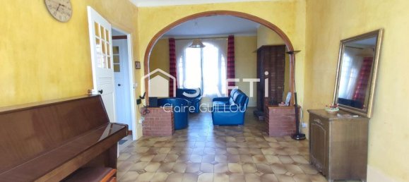 4 bedrooms House in Margny-les-Compiegne, France No. 362464 5