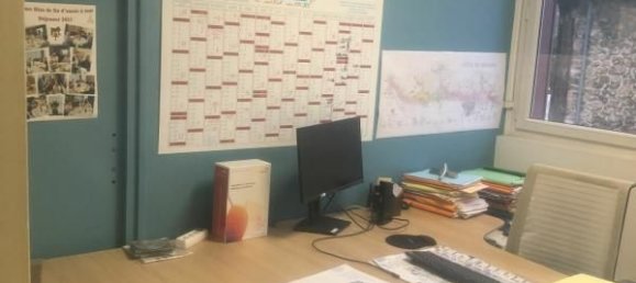 360m² Commercial property in Vitry-sur-Seine, France No. 168785 4