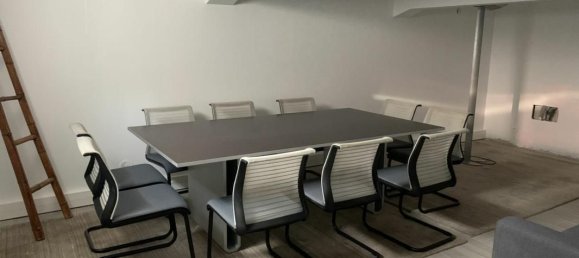 360m² Commercial property in Vitry-sur-Seine, France No. 168785 5