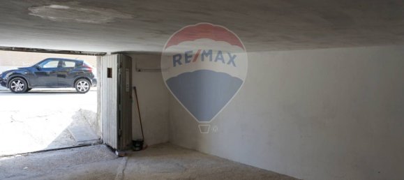 1-salle Garage à Vieste, Italy No. 83642 5