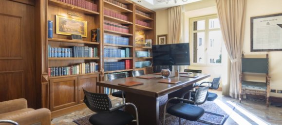 7 bedrooms Apartment in Rome, Italy No. 146848 3