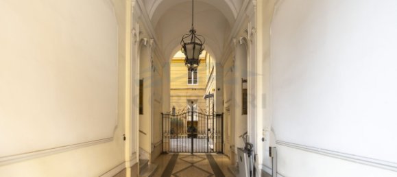7 bedrooms Apartment in Rome, Italy No. 146848 9