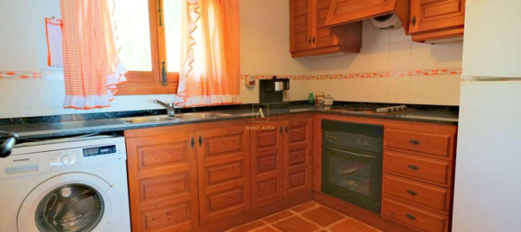 4 bedrooms Villa in Calpe, Spain No. 97542 9