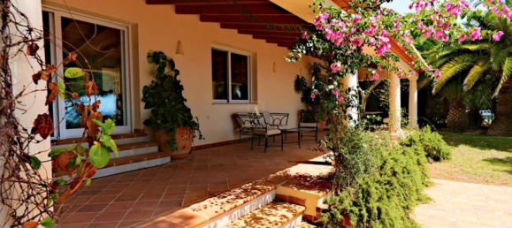 4 bedrooms Villa in Calpe, Spain No. 97542 4