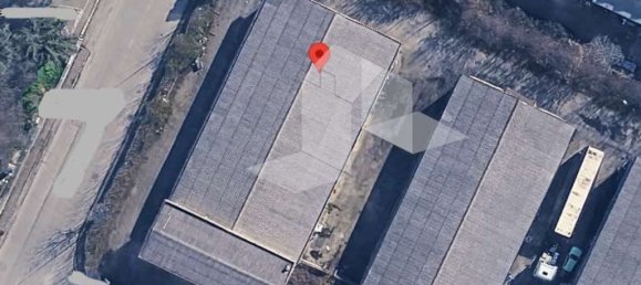 Lagerhaus in Reggio Emilia, Italy 1011m², Nr. 371944 11