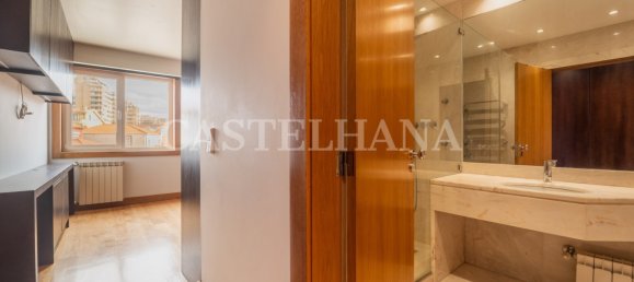 3 غرف نوم شقة في Porto, Portugal رقم 97394 28