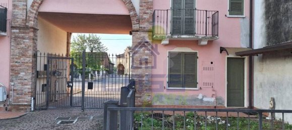 2 bedrooms Apartment in Orzinuovi, Italy No. 346786 3