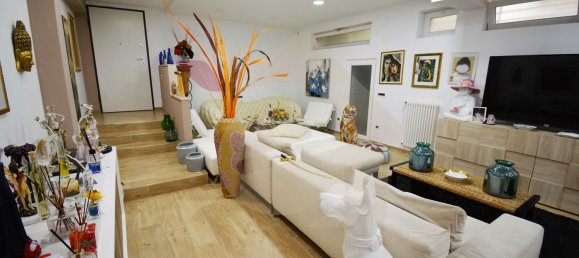 3غرفة شقة في Bitritto, Italy رقم 67163 24