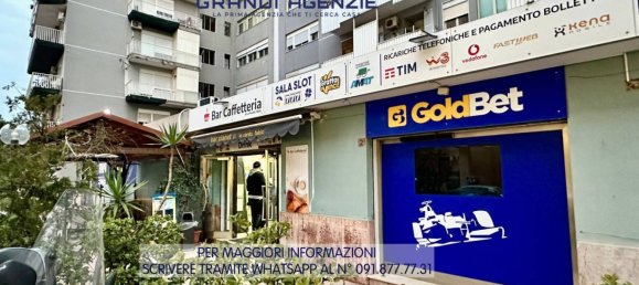 Propiedad comercial de 3 habitaciónes en Palermo, Italy No. 60223 2