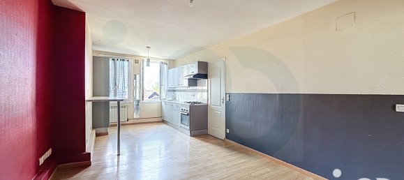 Apartamento de 2 dormitorios en Villers-Cotterets, France No. 40774 2