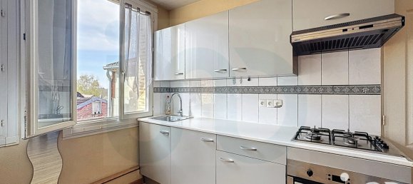 Apartamento de 2 dormitorios en Villers-Cotterets, France No. 40774 4