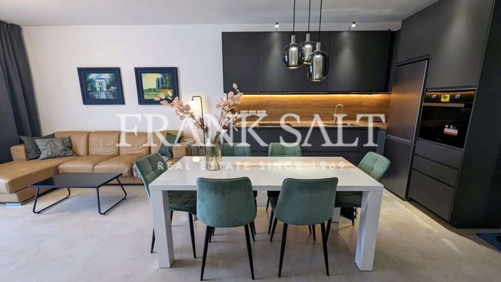 3 bedrooms Apartment in Swieqi, Malta No. 5253