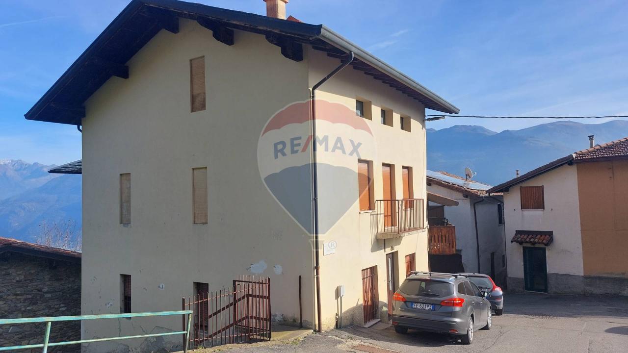 6 rooms House in Angolo Terme, Italy No. 92980