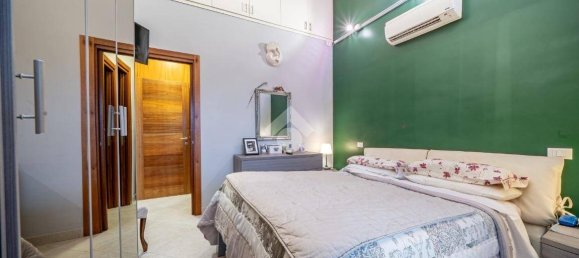 3 bedrooms Villa in Rome, Italy No. 48578 19