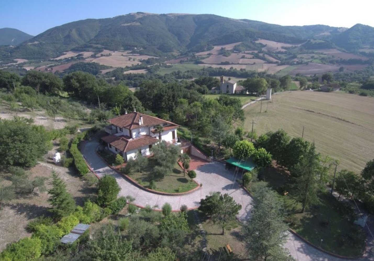 Villa de 10 divisões em Urbino, Italy N.º 269400