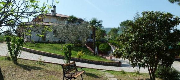 Villa de 10 divisões em Urbino, Italy N.º 269400 11