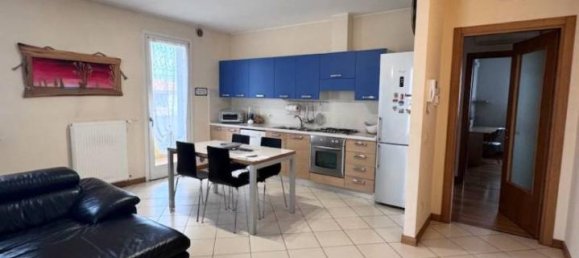 3 rooms Apartment in Cinto Caomaggiore, Italy No. 117874 12