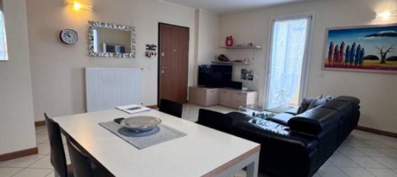 3 rooms Apartment in Cinto Caomaggiore, Italy No. 117874 5