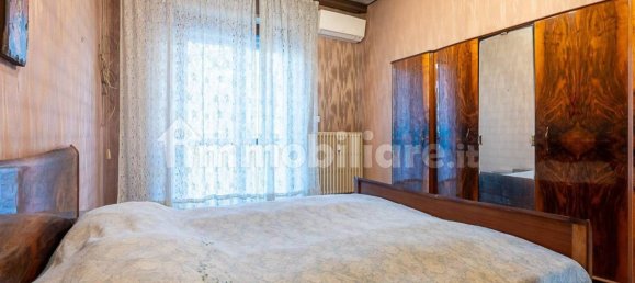 4 bedrooms Apartment in Turin, Italy No. 99948 2