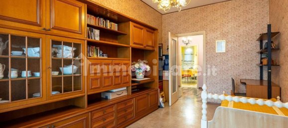 4 bedrooms Apartment in Turin, Italy No. 99948 5
