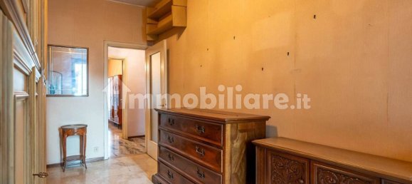 4 bedrooms Apartment in Turin, Italy No. 99948 32