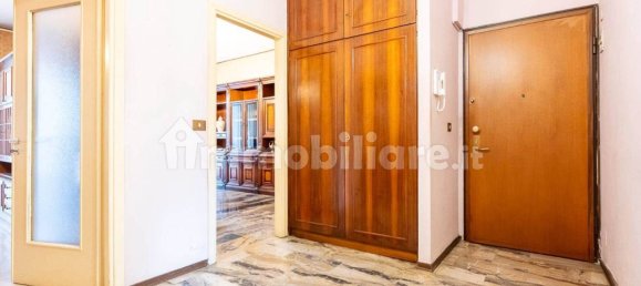 4 bedrooms Apartment in Turin, Italy No. 99948 22