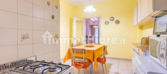4 bedrooms Apartment in Turin, Italy No. 99948 7