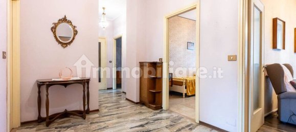 4 bedrooms Apartment in Turin, Italy No. 99948 23