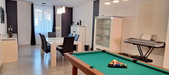 6 bedrooms House in Pont-du-Chateau, France No. 271703 7