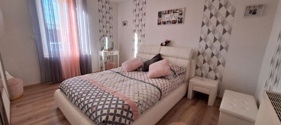 6 bedrooms House in Pont-du-Chateau, France No. 271703 13