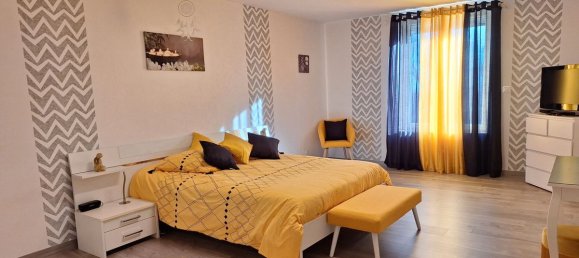 6 bedrooms House in Pont-du-Chateau, France No. 271703 16