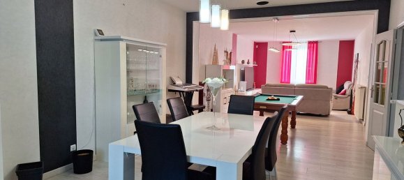 6 bedrooms House in Pont-du-Chateau, France No. 271703 8